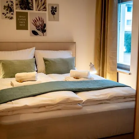 I 100m Kurpark I Wintergarten Boxspringbett I Netflix Apartament *