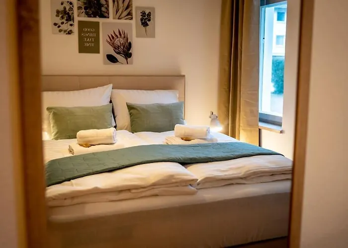 I 100m Kurpark I Wintergarten Boxspringbett I Netflix Appartement *