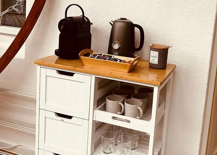 I 100m Kurpark I Wintergarten Boxspringbett I Netflix Appartement Bad Salzuflen